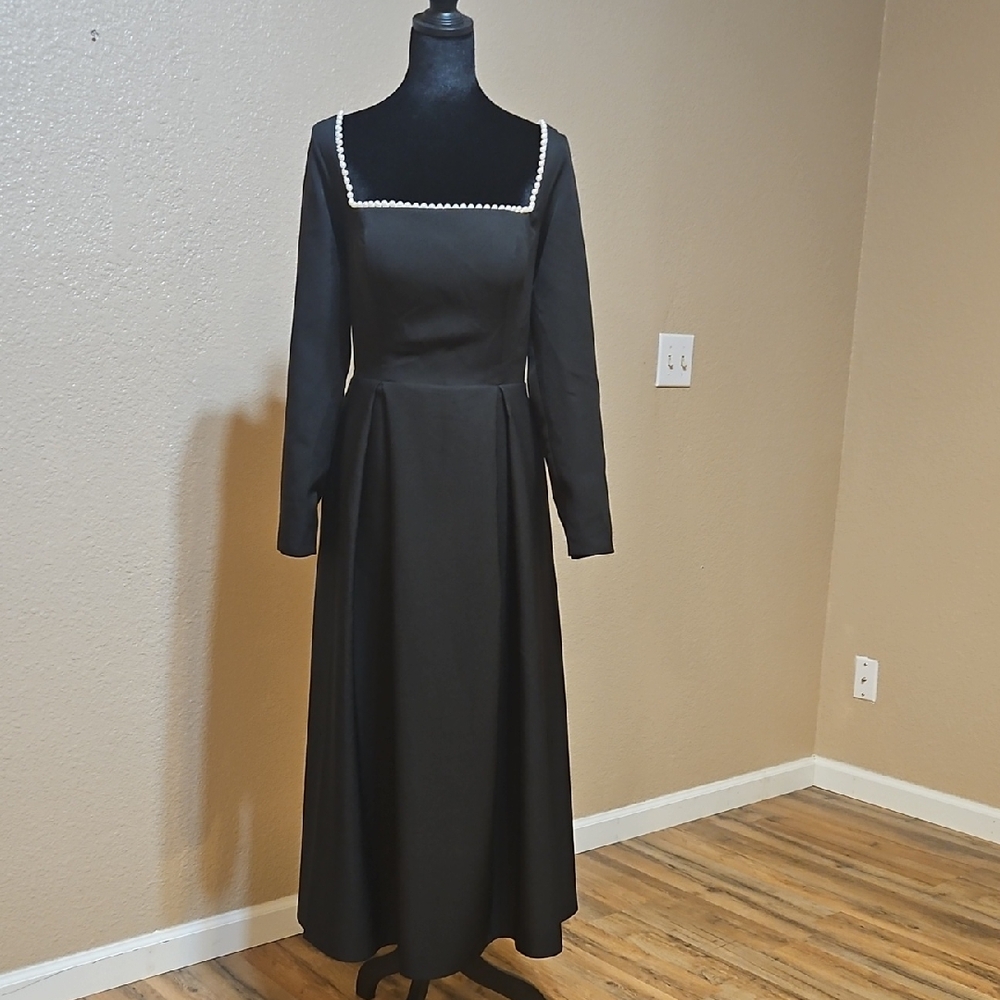 Elegant Black Long Sleeve Dress